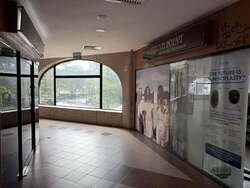 Furama City Centre Singapore (D1), Retail #622553431